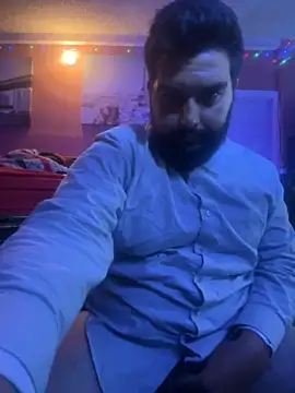 Snapshot of bigdickgio6923 chatting on 09.10.25 bigdickgio6923 online show from 09.10.25