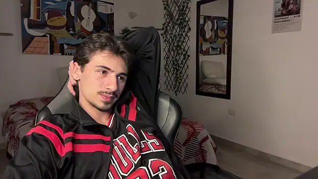 Snapshot of David_Brown18 chatting on 12.17.25 David Brown18 online show from 12.17.25