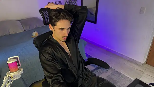 Snapshot of David_Brown18 chatting on 03.14.26 David Brown18 online show from 03.14.26