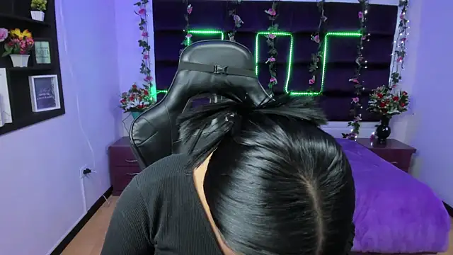 sweelanna   online show from 02.12.25