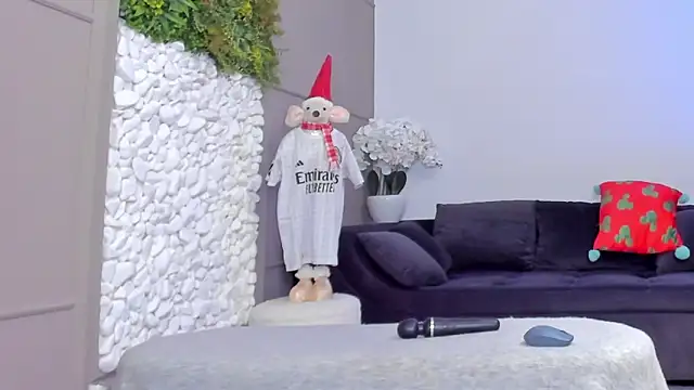 Deliciouslips online show from 01.16.25