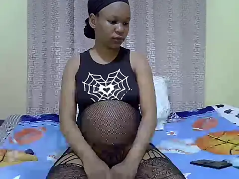 Snapshot of sweet_love002 chatting on 01.11.25 sweet love002 online show from 01.11.25