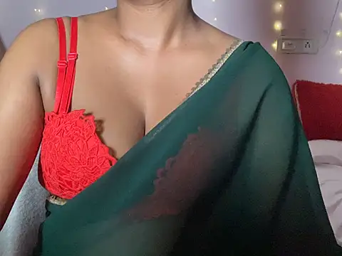 Snapshot of Sexy_trisha__7 chatting on 06.11.26 Sexy trisha 7 online show from 06.11.26
