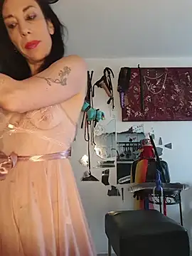freyamoret online show from 06.25.26