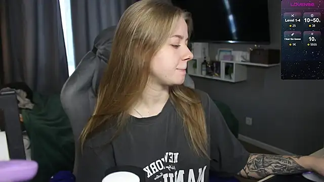 candy maggie online show from 12.17.24