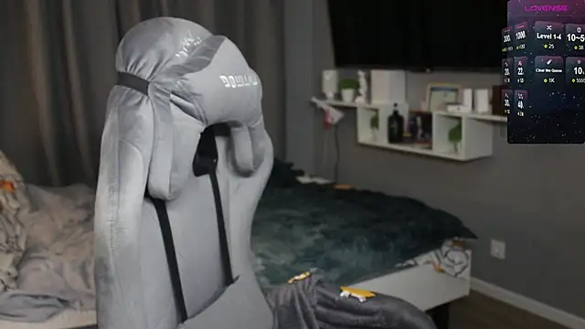 candy maggie online show from 01.20.25