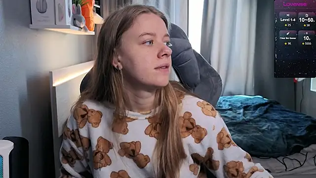 candy maggie online show from 03.17.25