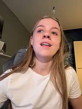 candy maggie online show from 11.24.25