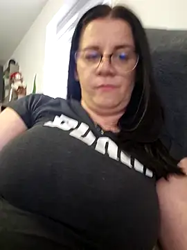 KristenVega online show from 10.26.25