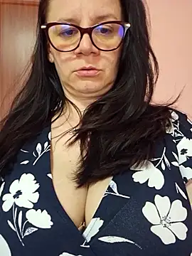 KristenVega online show from 04.24.26