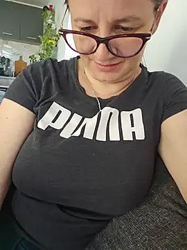 Snapshot of KristenVega chatting on 07.23.26 KristenVega online show from 07.23.26