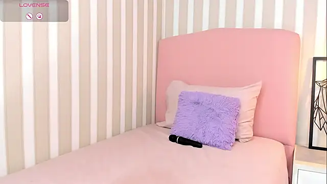 AMELIETARSON online show from 02.20.25