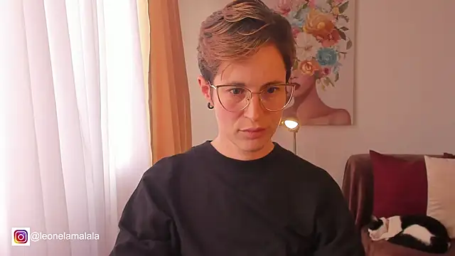 cuddlingbunny online show from 03.10.25