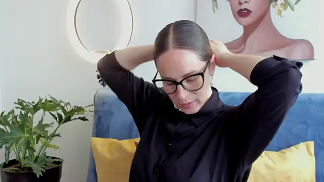 cuddlingbunny online show from 05.09.26