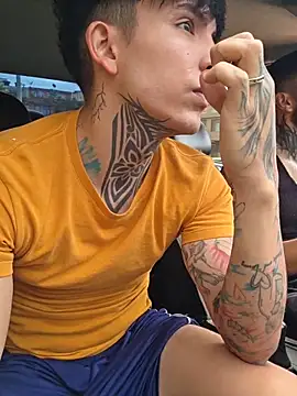 Snapshot of _Tomy08calderon chatting on 10.03.25  Tomy08calderon online show from 10.03.25