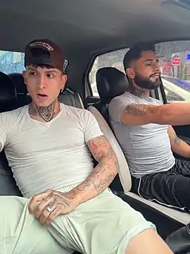 Snapshot of _Tomy08calderon chatting on 10.11.25  Tomy08calderon online show from 10.11.25