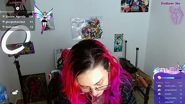 Snapshot of natasha_laulau chatting on 12.12.24 natasha laulau online show from 12.12.24