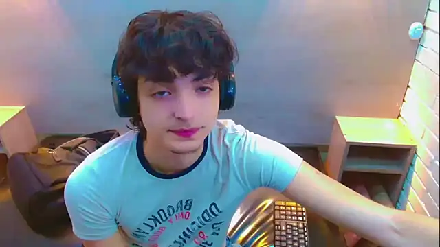 Sr BonnyEthan online show from 12.18.25