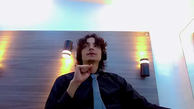 Sr BonnyEthan online show from 04.22.26