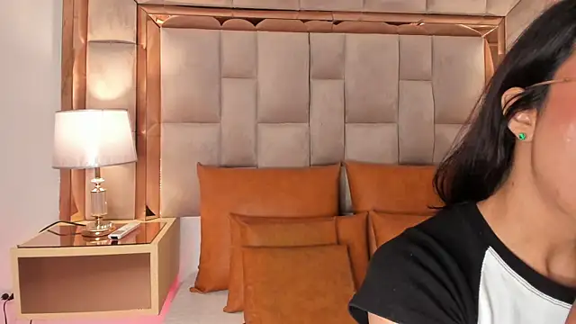 DaraBeckett online show from 01.30.25