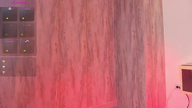 DaraBeckett online show from 02.18.25