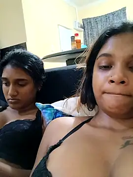 Indianqueen03 online show from 10.26.25