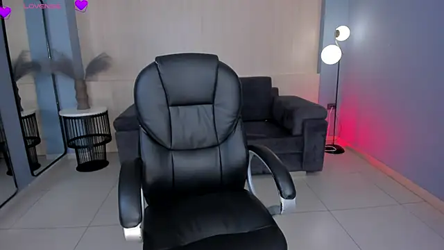 AlessaRomero online show from 03.19.25