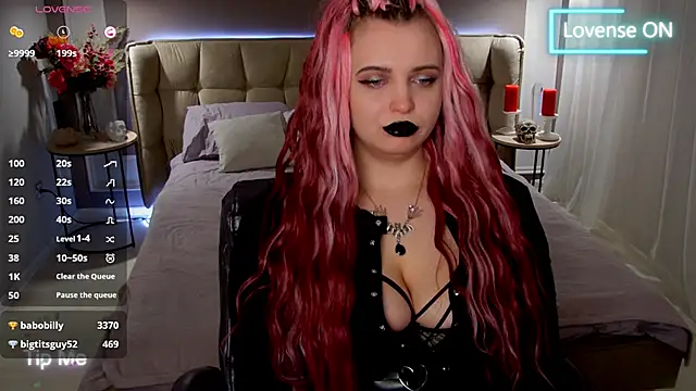 Miss Maya Mils online show from 02.26.25