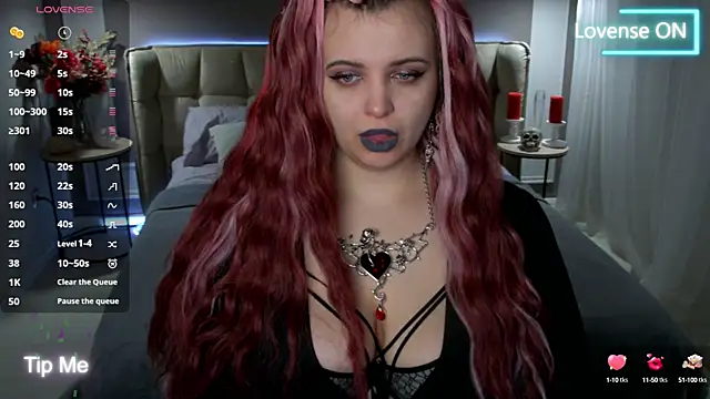 Miss Maya Mils online show from 03.01.25