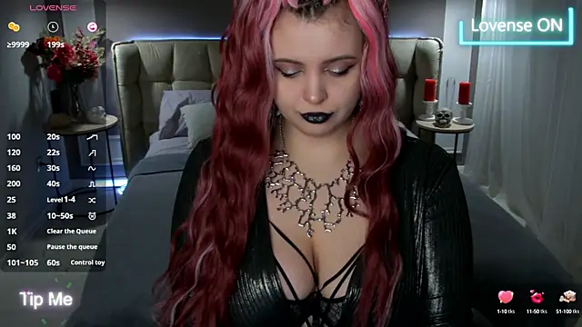 Miss Maya Mils online show from 03.02.25