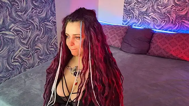 Snapshot of Miss_Maya_Mils chatting on 05.12.26 Miss Maya Mils online show from 05.12.26