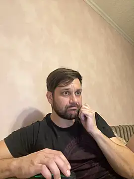 MaeltraJoy online show from 10.17.25