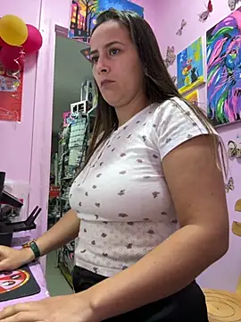 Snapshot of Rousse92 chatting on 10.15.25 Rousse92 online show from 10.15.25