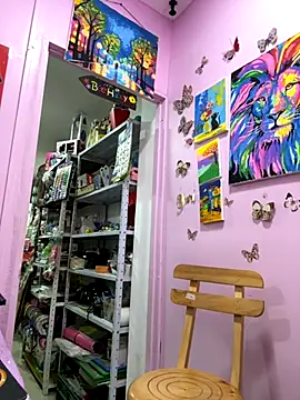 Snapshot of Rousse92 chatting on 10.20.25 Rousse92 online show from 10.20.25