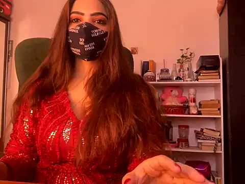 Snapshot of Fantastic_ruby chatting on 12.02.25 Fantastic ruby online show from 12.02.25