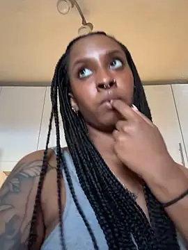 Your Paris online show from 02.08.25