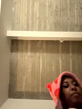 Your Paris online show from 10.11.25