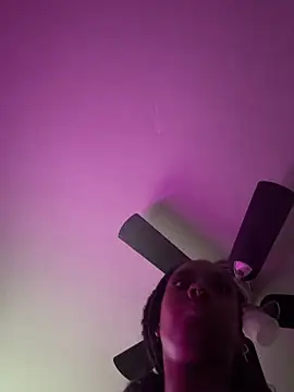 Your Paris online show from 11.05.25