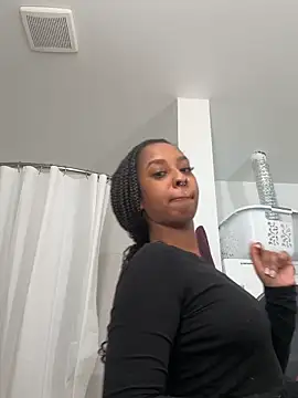 Your Paris online show from 11.27.25