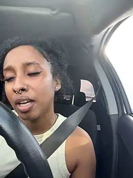 Your Paris online show from 02.15.26