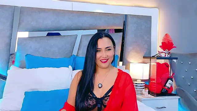 Evangeline Taylorr online show from 10.18.25