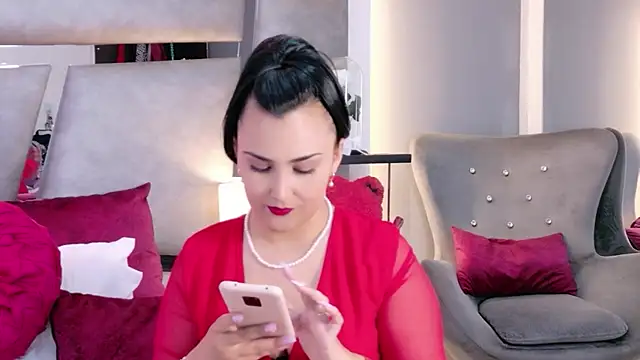 Evangeline Taylorr online show from 05.30.26