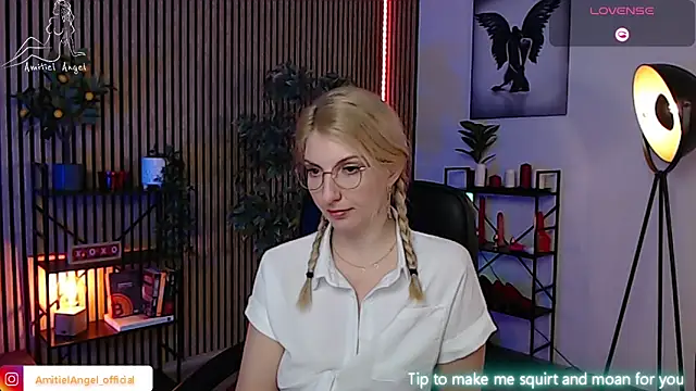 Snapshot of Amitiel_Angel chatting on 03.05.25 Amitiel Angel online show from 03.05.25