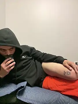 JustTylerr online show from 06.04.26