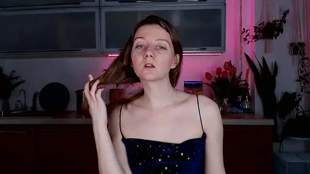 Snapshot of Elly_Helly chatting on 01.15.25 Elly Helly online show from 01.15.25