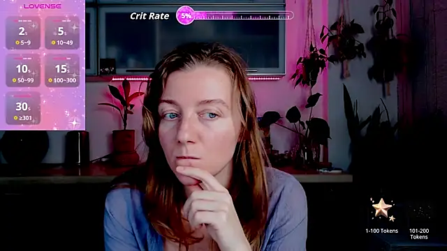 Snapshot of Elly_Helly chatting on 11.14.25 Elly Helly online show from 11.14.25