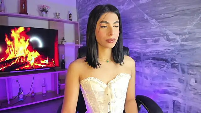 Snapshot of IsabelleFoxx_ chatting on 12.17.24 IsabelleFoxx online show from 12.17.24