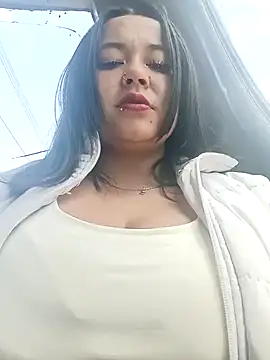 Snapshot of Cristal__04 chatting on 01.10.25 Cristal 04 online show from 01.10.25