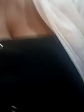 Snapshot of Cristal__04 chatting on 02.17.25 Cristal 04 online show from 02.17.25