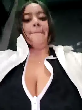 Snapshot of Cristal__04 chatting on 03.07.25 Cristal 04 online show from 03.07.25